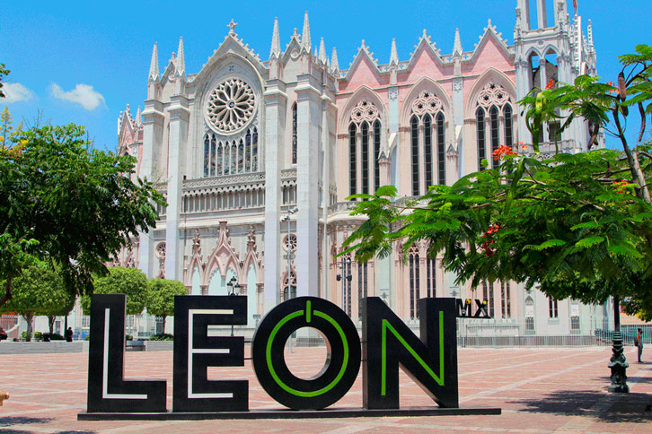 leon-w